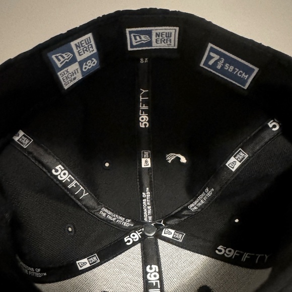BNWT New Era Icon 686 Flock Times New Era Limited Edition Black - Picture 6 of 7